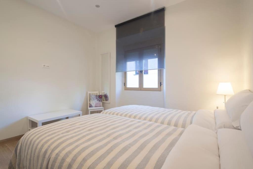Hogar Del Lirio Apartment Granada Bagian luar foto